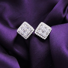 Timeless Square Elegance: Classic Stud Earrings