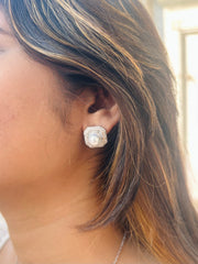 Geometric Elegance: Tapered Diamonds with Pearls