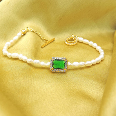 Emerald Dublet and Pearl Bracelet: A Harmony of Green Opulence and Timeless Sophistication